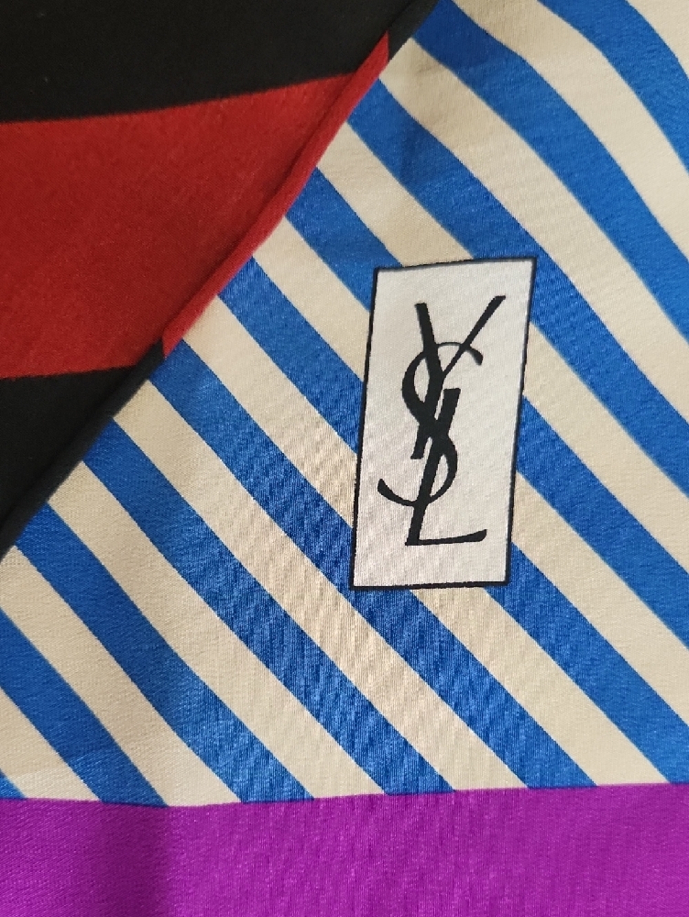 Vintage Yves Saint Laurent Rive Gauche scarf made of multicolored silk - Picture 5 of 6